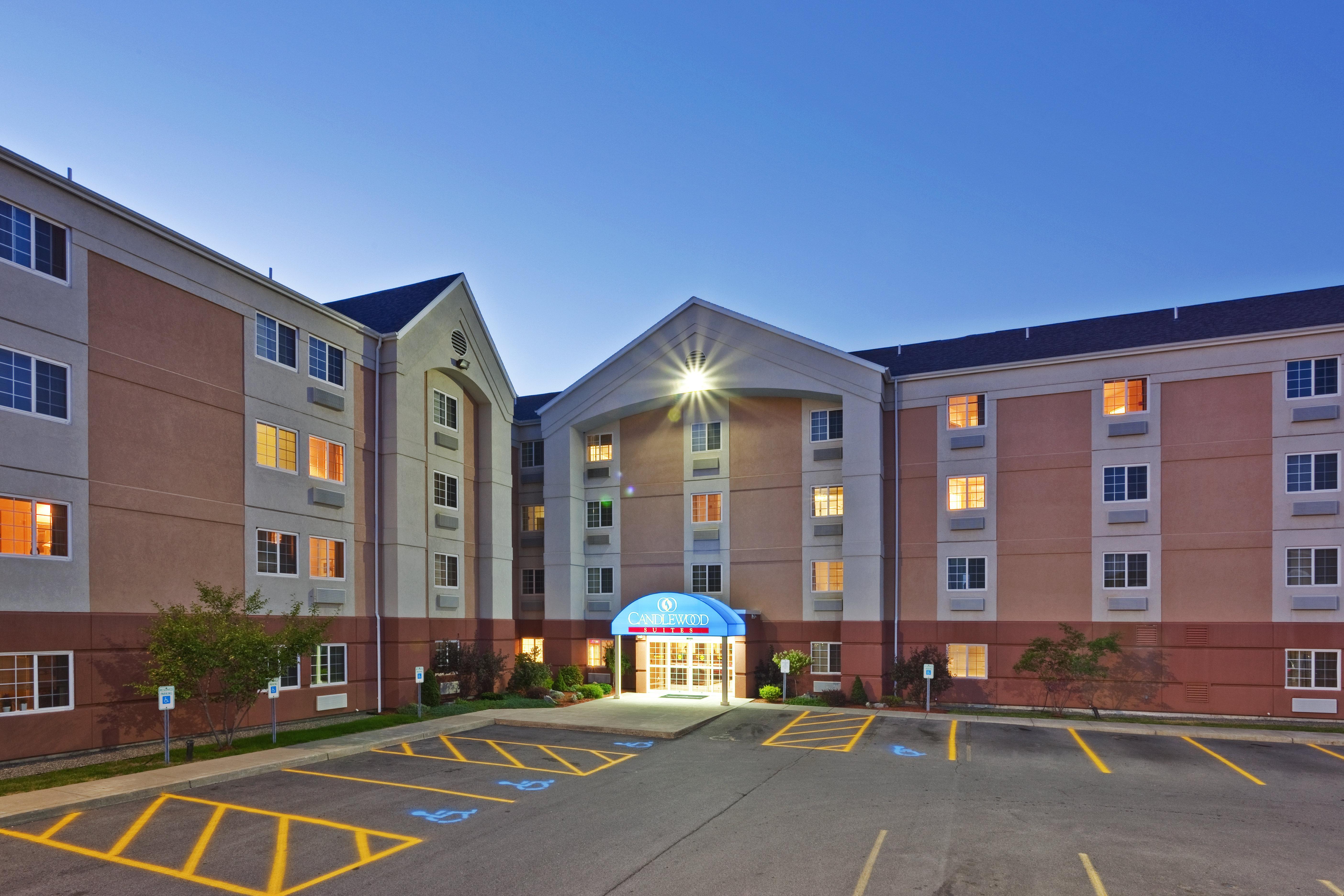 Candlewood Suites Syracuse-Airport By Ihg North Syracuse Exterior photo