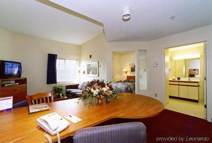 Candlewood Suites Syracuse-Airport By Ihg North Syracuse Room photo